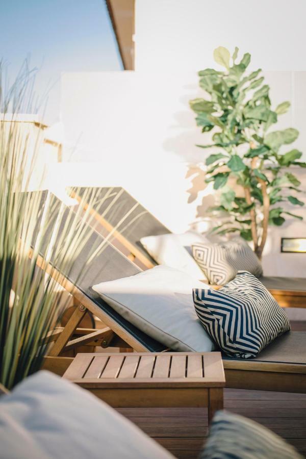 One&Lux Byron Suites Sevilla Eksteriør bilde
