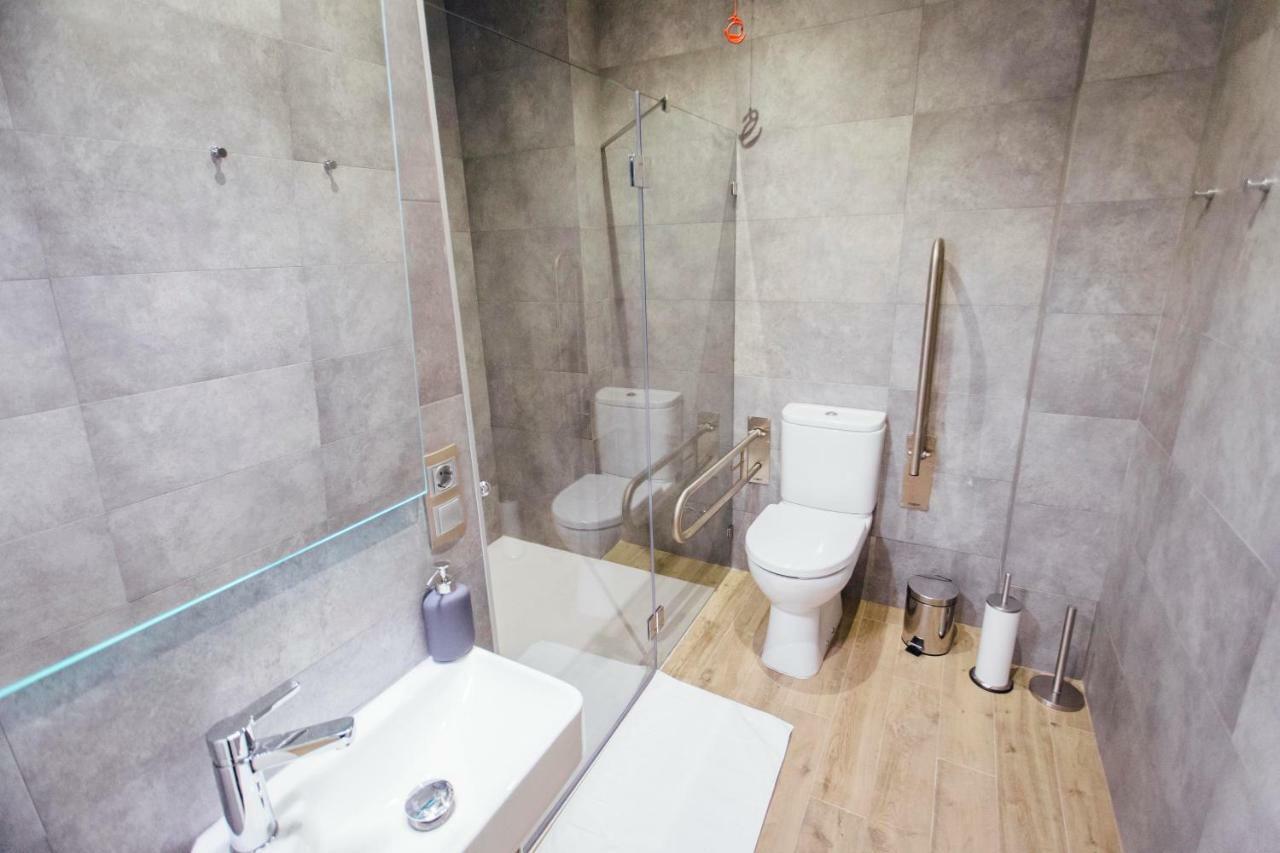 One&Lux Byron Suites Sevilla Eksteriør bilde