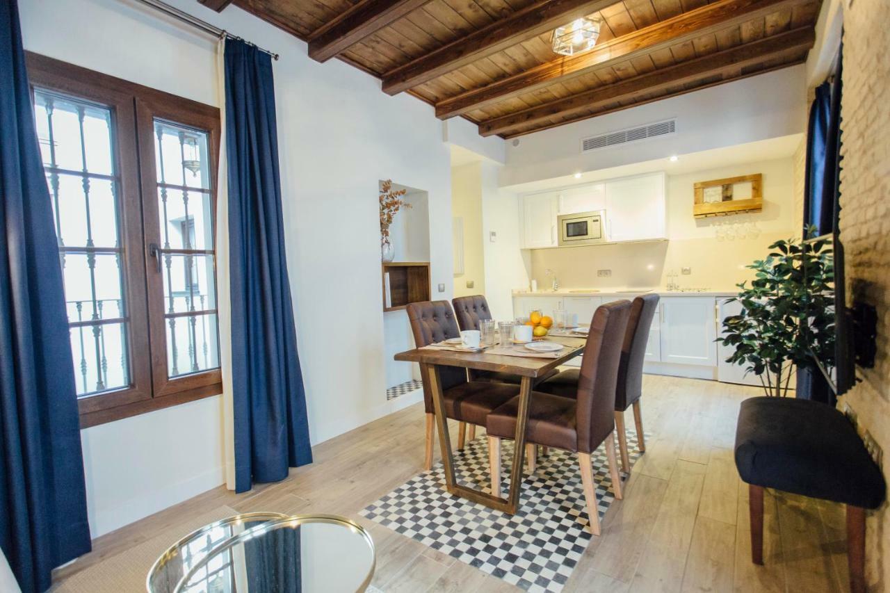 One&Lux Byron Suites Sevilla Eksteriør bilde