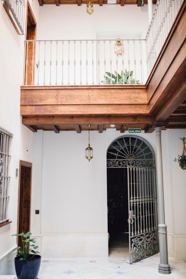 One&Lux Byron Suites Sevilla Eksteriør bilde