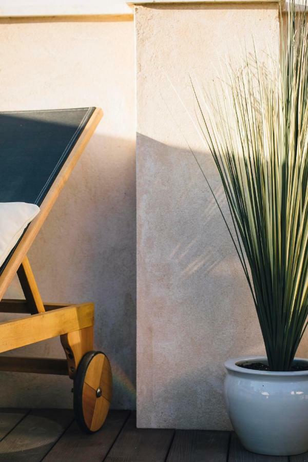 One&Lux Byron Suites Sevilla Eksteriør bilde